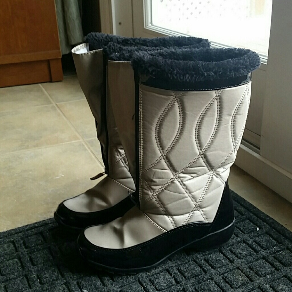 [LAST CHANCE] Beige Zippered Snow Boots